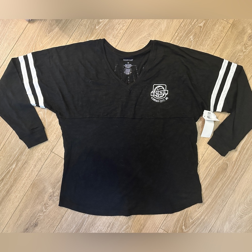 SMNQ volleyball shirt
